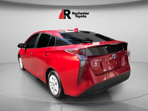 Used 2016 Toyota Prius Two FWD image 5