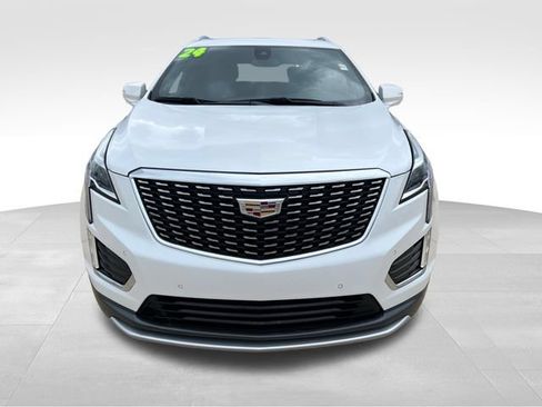 Used 2024 Cadillac XT5 Premium Luxury w/ LPO, Floor Liner Package AWD/4WD image 9
