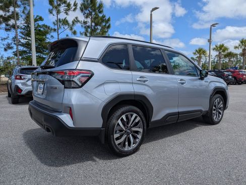 New 2026 Subaru Forester Touring AWD/4WD image 4
