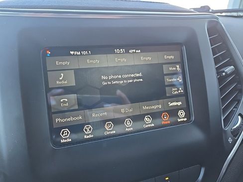 Used 2021 Jeep Cherokee Latitude image 54