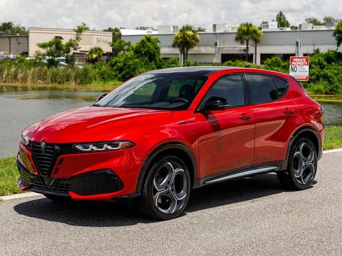 New 2026 Alfa Romeo Tonale w/ Active Assist Package AWD/4WD image 7