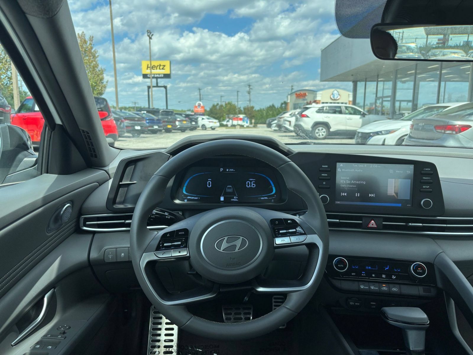 Used 2026 Hyundai Elantra Sport FWD image 32