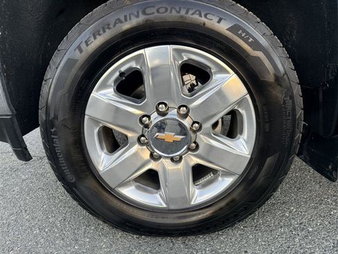 Used 2021 Chevrolet Silverado 2500 LTZ w/ LTZ Plus Package image 10