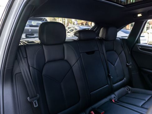 New 2026 Porsche Macan S image 36
