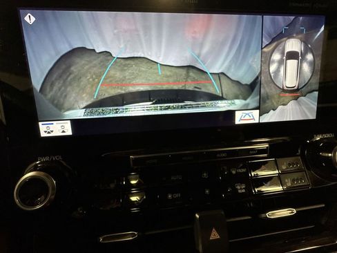 Used 2022 Toyota Highlander Platinum image 25