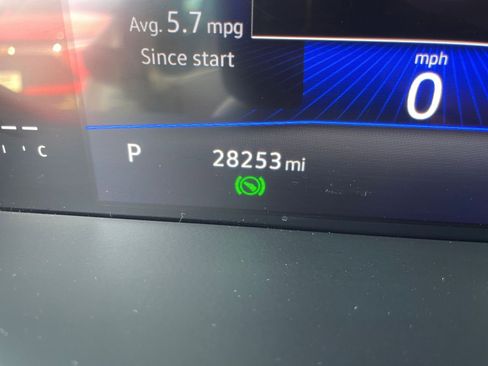 Used 2025 Volkswagen Jetta Sport image 38