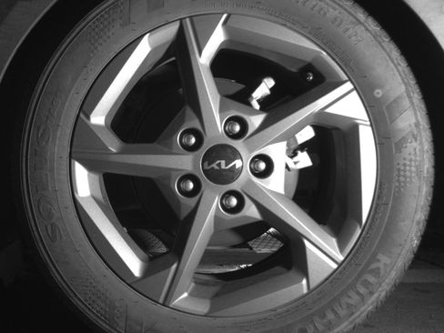 Used 2025 Kia K4 LXS image 14