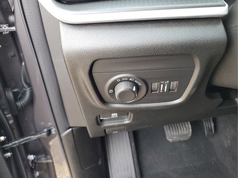 New 2025 Jeep Grand Cherokee L Laredo w/ Luxury Tech Group I RWD image 27