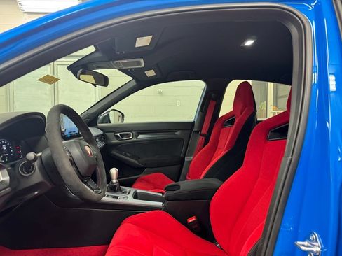 Used 2025 Honda Civic Type R image 13