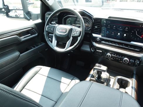 Used 2025 GMC Sierra 1500 Elevation w/ Preferred Package AWD/4WD image 43
