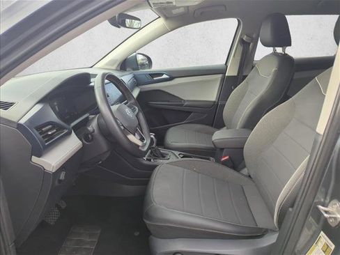 Used 2024 Volkswagen Taos SE image 13