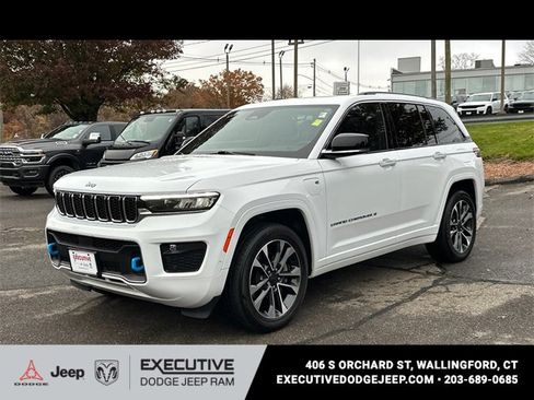 Used 2023 Jeep Grand Cherokee Overland image 1