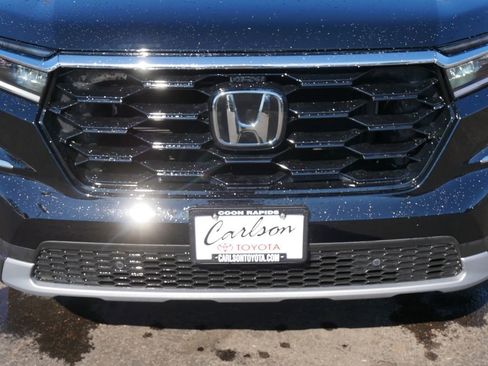 Used 2025 Honda Pilot Touring image 9