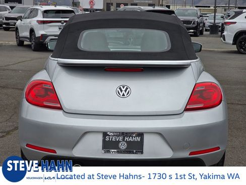Used 2013 Volkswagen Beetle 2.5 50's Edition image 4