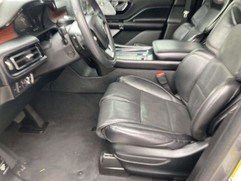 Used 2021 Lincoln Aviator Reserve w/ Equipment Group 210A image 22