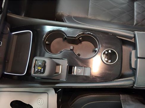 Used 2021 Nissan Rogue Platinum image 17