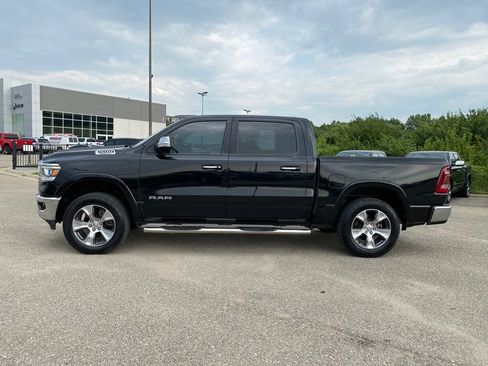Used 2019 RAM 1500 Laramie AWD/4WD image 3