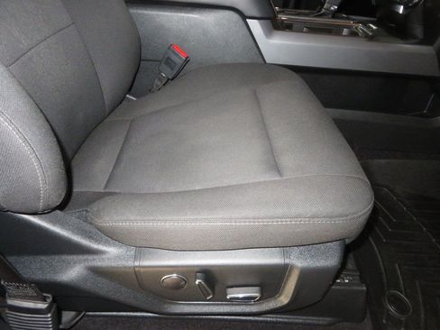 Used 2018 Ford F150 XLT w/ Equipment Group 302A Luxury image 32