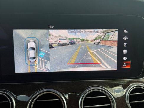 Used 2021 Mercedes-Benz E 350 Sedan w/ Premium Package image 18