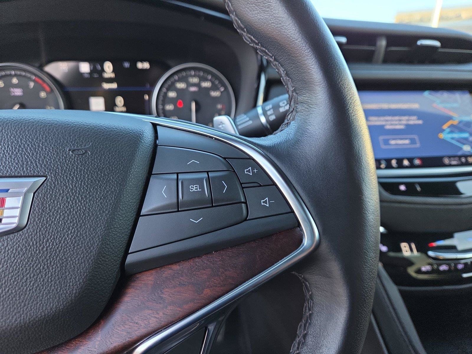 Used 2022 Cadillac XT5 Sportv w/ Technology Package AWD/4WD image 13