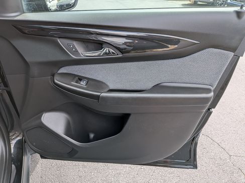 Used 2025 Chevrolet TrailBlazer LT image 32