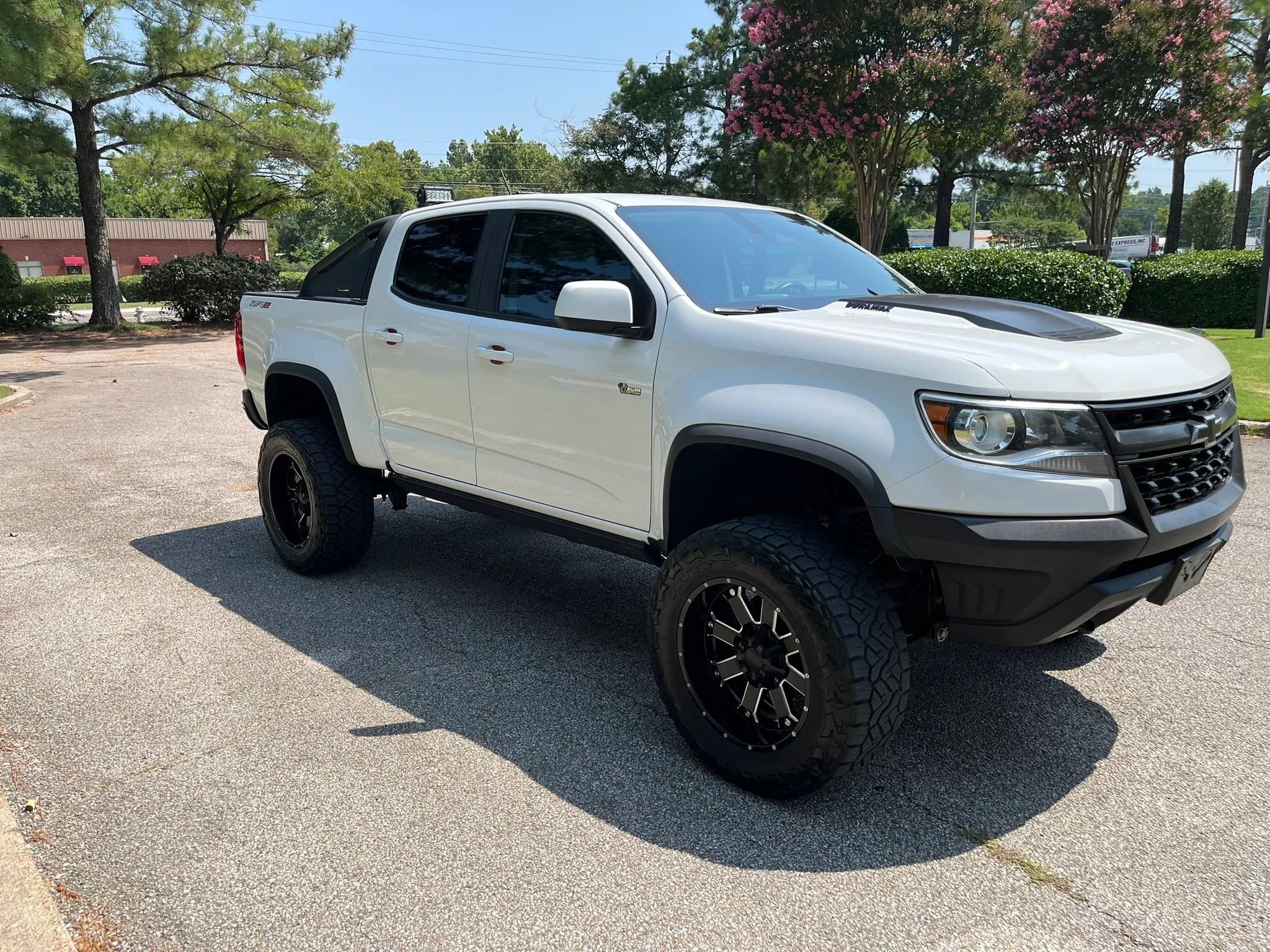 Used 2019 Chevrolet Colorado ZR2 w/ ZR2 Dusk Special Edition AWD/4WD image 7