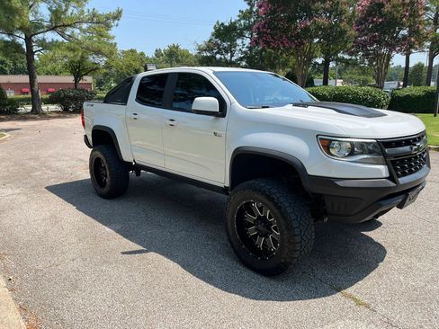 Used 2019 Chevrolet Colorado ZR2 w/ ZR2 Dusk Special Edition AWD/4WD image 7