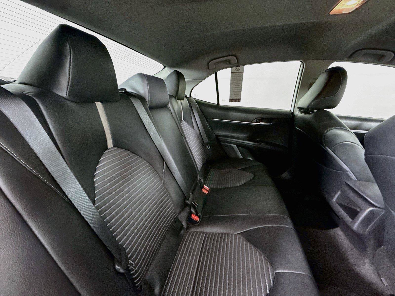 Used 2019 Toyota Camry SE w/ Convenience Package FWD image 36