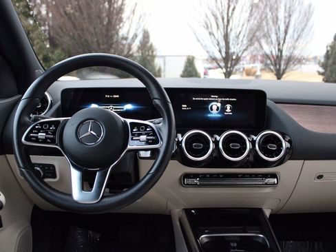 Used 2023 Mercedes-Benz GLA 250 4MATIC image 16