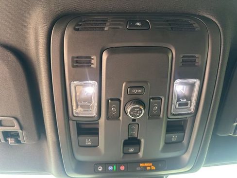 Used 2025 GMC Yukon Denali w/ Denali Reserve Package AWD/4WD image 26
