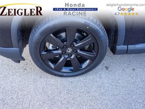 Used 2025 Honda Pilot Black Edition image 11