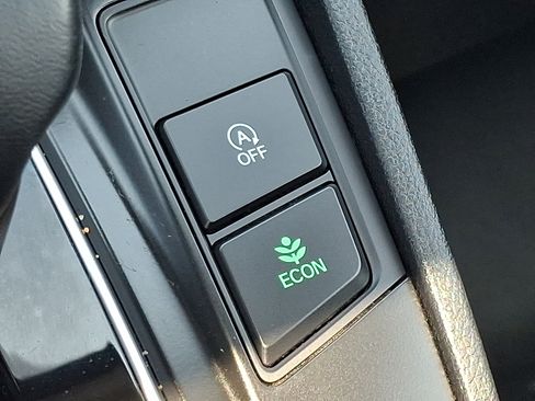 Used 2022 Honda CR-V Touring image 25