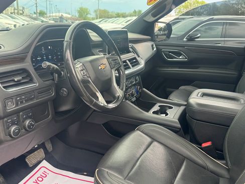 Used 2022 Chevrolet Suburban Premier AWD/4WD image 14