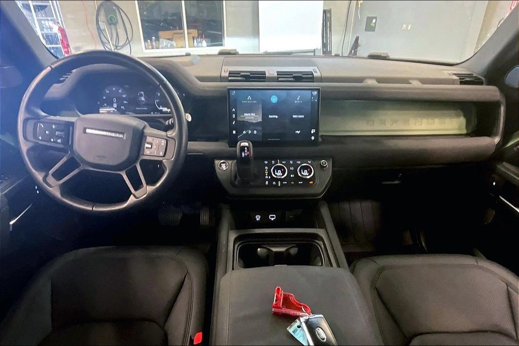 Used 2023 Land Rover Defender 110 75th Limited Edition AWD/4WD image 7