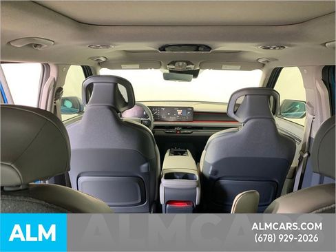 Used 2024 Kia EV9 Land image 34