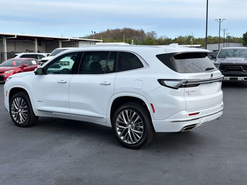 New 2026 Buick Enclave Avenir w/ Super Cruise Package image 5