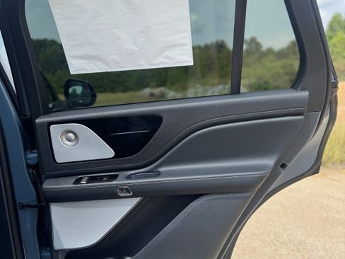 New 2025 Lincoln Aviator Reserve w/ Luxury Package image 46