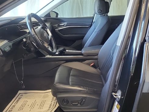 Used 2021 Audi e-tron Premium w/ Convenience Plus Package AWD/4WD image 5