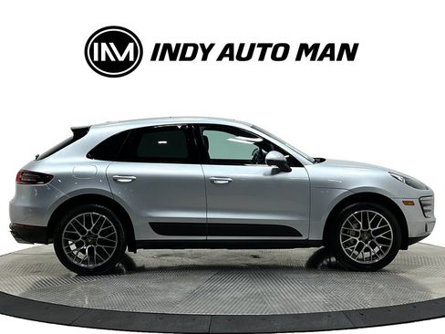 Used 2018 Porsche Macan S w/ Premium Package Plus AWD/4WD image 3