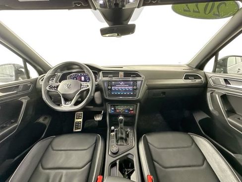Used 2022 Volkswagen Tiguan SEL R-Line AWD/4WD image 3