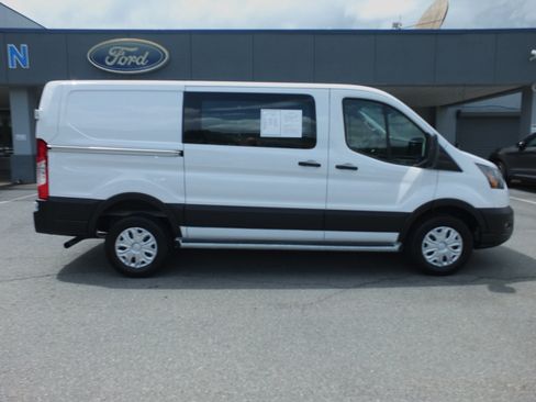 Used 2025 Ford Transit 250 Low Roof w/ Exterior Upgrade Package RWD image 2
