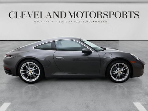 Used 2021 Porsche 911 Carrera RWD image 2