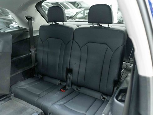 Used 2023 Audi Q7 3.0T Premium image 16