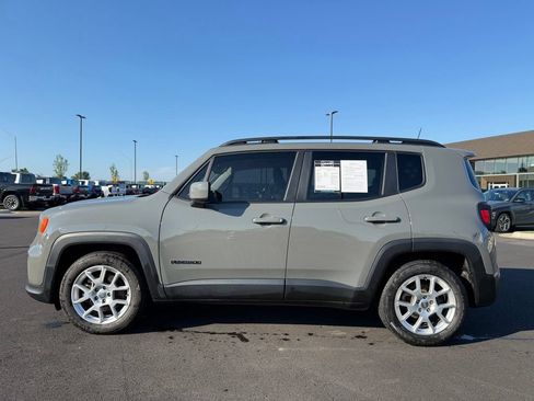 Used 2021 Jeep Renegade Latitude FWD image 8