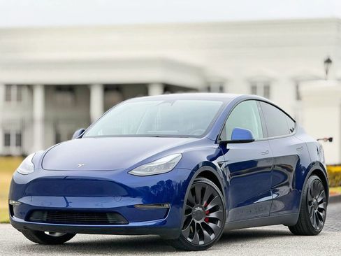 Used 2021 Tesla Model Y Performance image 2
