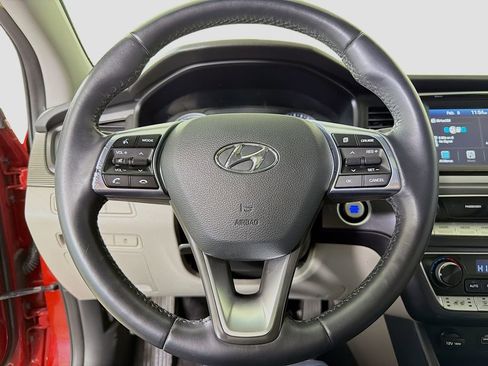 Used 2018 Hyundai Sonata Limited image 14