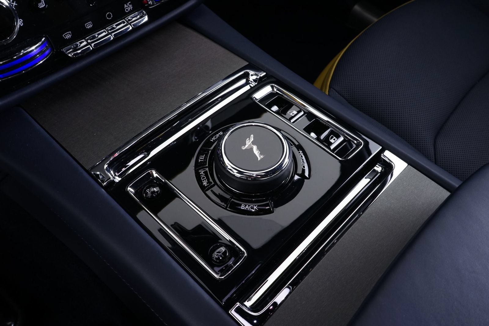 Used 2025 Rolls-Royce Spectre w/ Leather Finishing Pack AWD/4WD image 31
