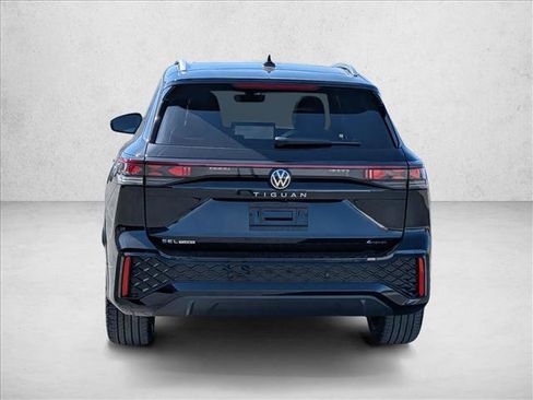 New 2026 Volkswagen Tiguan SEL R-Line image 7
