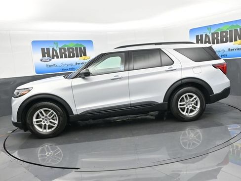 New 2026 Ford Explorer Active w/ Active Comfort Package image 2