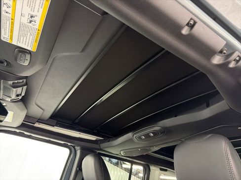 New 2026 Jeep Wrangler Unlimited Rubicon 392 image 18